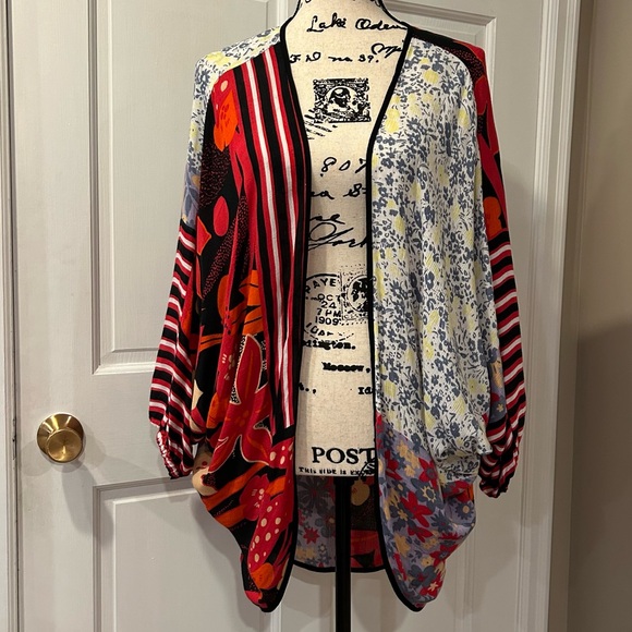 Anna & Ava Other - Anna & Ava Kimono Topper